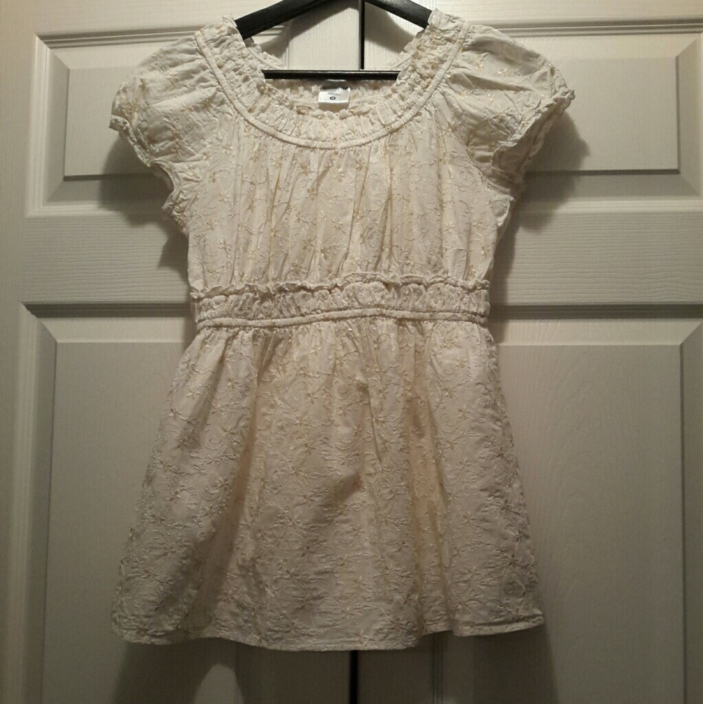 Motherhood Embroidered Top (Creme) K-20